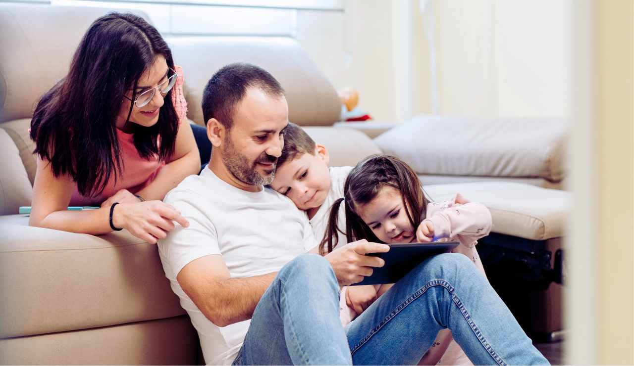 Carta Dedicata a te, social card per famiglie