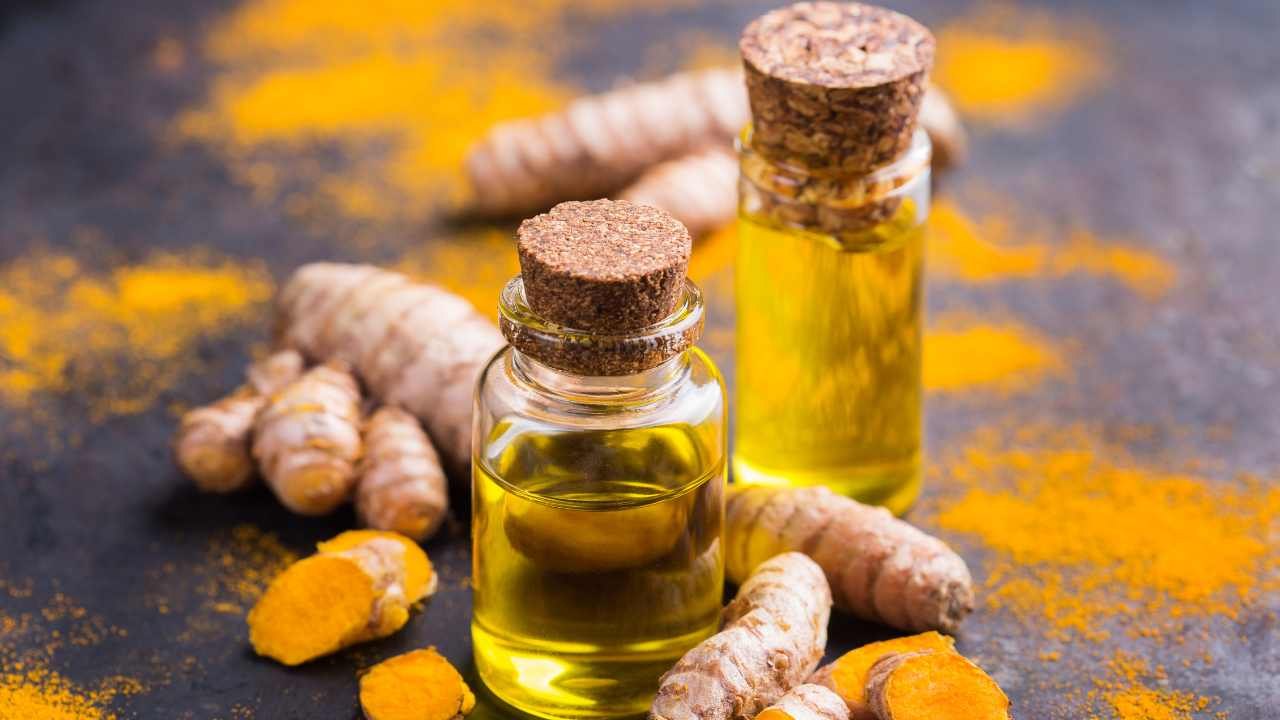 Curcuma: benefici e controindicazioni